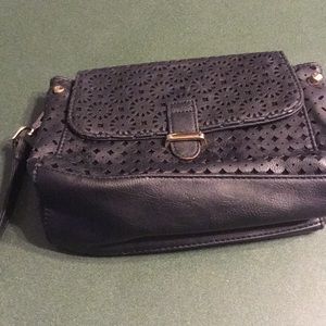 Nila Anthony small purse